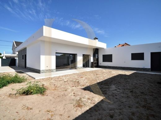 Luxury House for sale in Seixal, 640 000 €, Photo 2