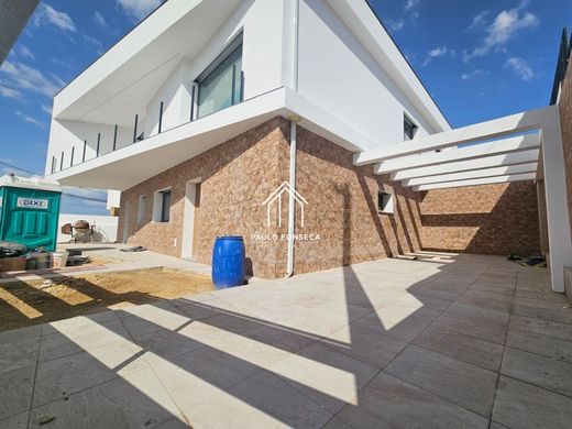 Luxury House for sale in Seixal, 629 000 €, Photo 3