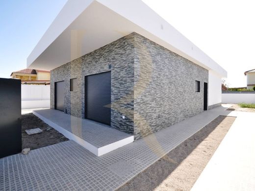 Luxury House for sale in Seixal, 640 000 €, Photo 3