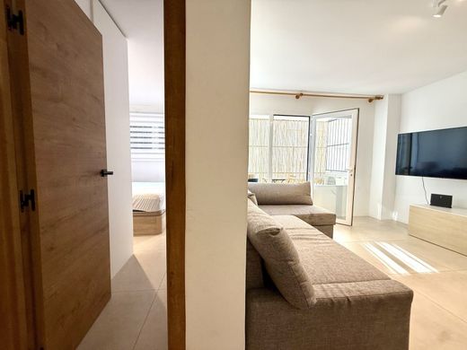 Luxury Apartment for sale in Ibiza, 450 000 €, Photo 4