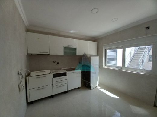 Luxury House for sale in Seixal, 445 000 €, Photo 4