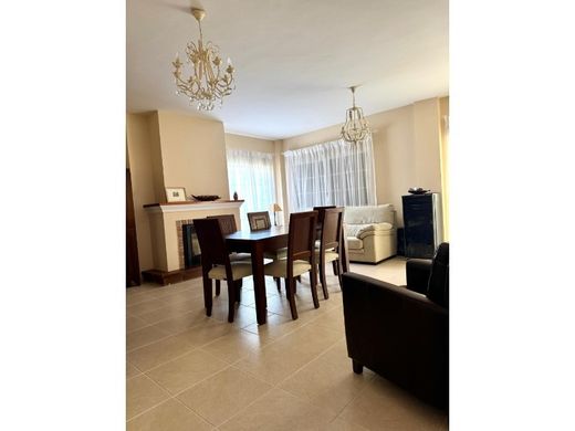 Maison de luxe à vendre à Badajoz, 455 000 €, Photo 6