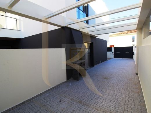 Luxury House for sale in Seixal, 530 000 €, Photo 2
