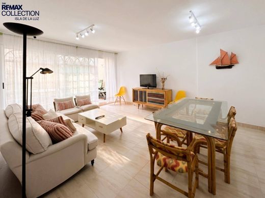 Luxury Apartment for sale in O Grove, 549 999 €, Photo 3
