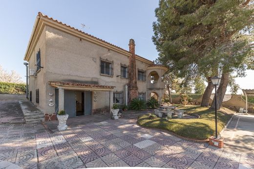 Luxury House for sale in La Pobla de Vallbona, 550 000 €, Photo 3