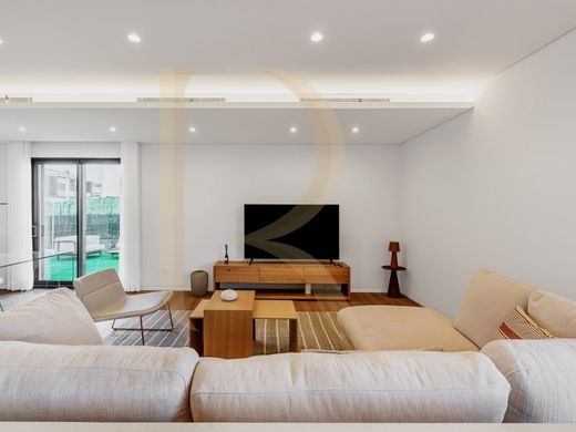Luxury House for sale in Seixal, 775 000 €, Photo 4