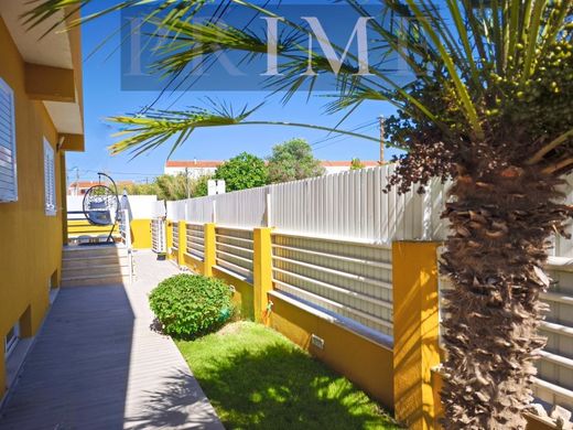 Maison de luxe à vendre à Seixal, 660 000 €, Photo 4