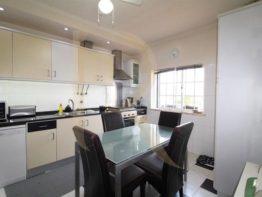 Luxury House for sale in Seixal, 583 000 €, Photo 5
