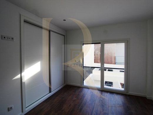 Luxury House for sale in Seixal, 530 000 €, Photo 5