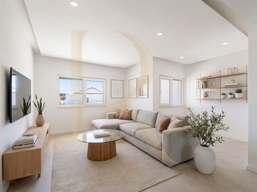 Luxury Apartment for sale in Seixal, 610 000 €, Photo 5
