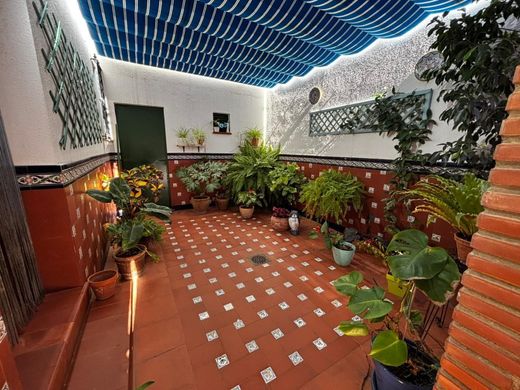 Luxury House for sale in La Línea de La Concepción, 670 000 €, Photo 5