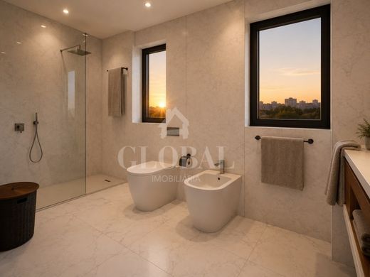 Luxury Apartment for sale in Santa Maria Da Feira, 440 000 €, Photo 6