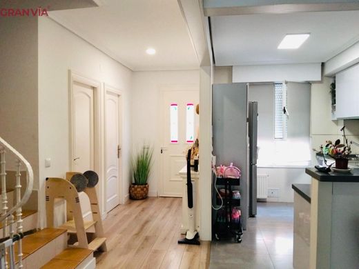Maison de luxe à vendre à Lardero, 490 000 €, Photo 7