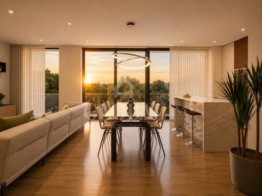 Luxury Apartment for sale in Santa Maria Da Feira, 440 000 €, Photo 7