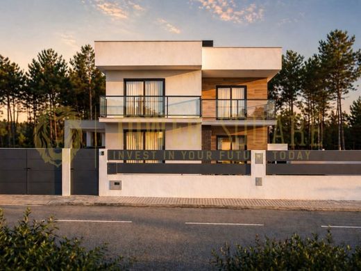 Luxury House for sale in Seixal, 550 000 €, Photo 1