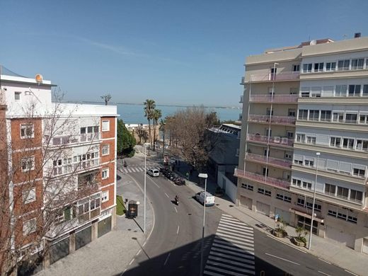 Appartement de luxe à vendre à Cadiz, 525 000 €, Photo 1