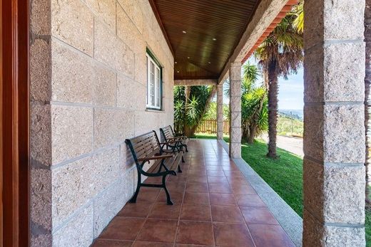 Maison de luxe à vendre à Anreade, 430 000 €, Photo 1
