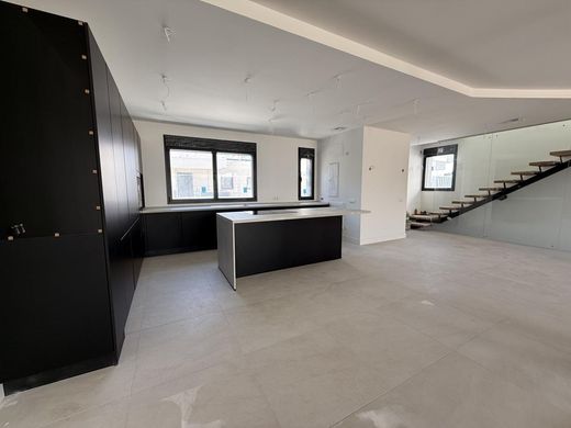 Luxury House for sale in Boadilla Del Monte, 1 350 000 €, Photo 1