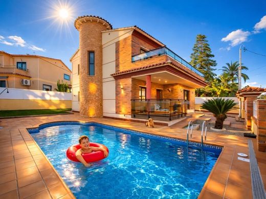 Maison de luxe à vendre à Calafell, 575 000 €, Photo 1