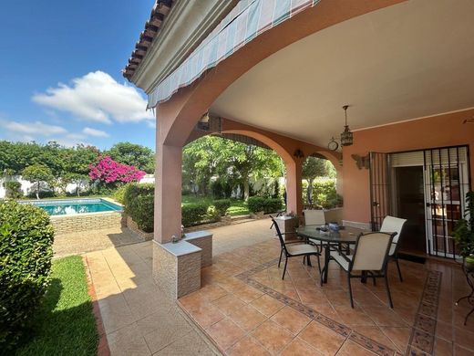 Maison de luxe à vendre à Alcalá de Guadaira, 420 000 €, Photo 1