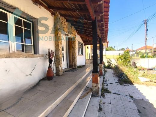 Maison de luxe à vendre à Loures, 420 000 €, Photo 2