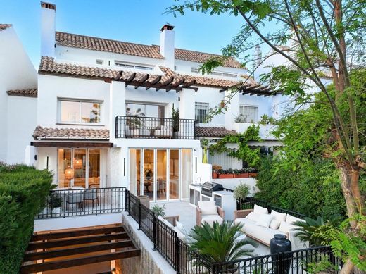 Luxury House for sale in Marbella, 2 345 000 €, Photo 2