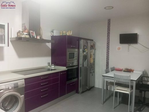 Appartement de luxe à vendre à Cadiz, 425 000 €, Photo 3