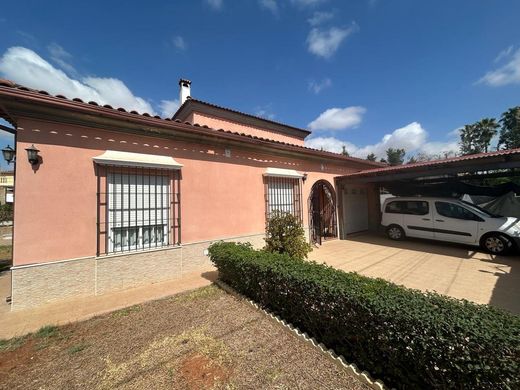 Maison de luxe à vendre à Alcalá de Guadaira, 420 000 €, Photo 3