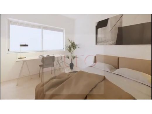 Maison de luxe à vendre à Charneca de Caparica, 650 000 €, Photo 7