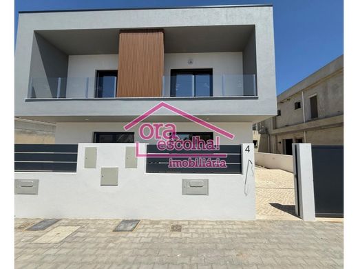 Luxury House for sale in Seixal, 425 000 €, Photo 2