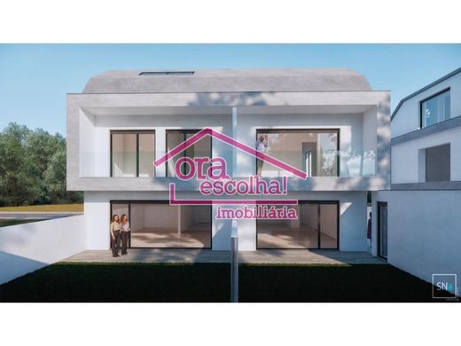 Luxury House for sale in Seixal, 475 000 €, Photo 2