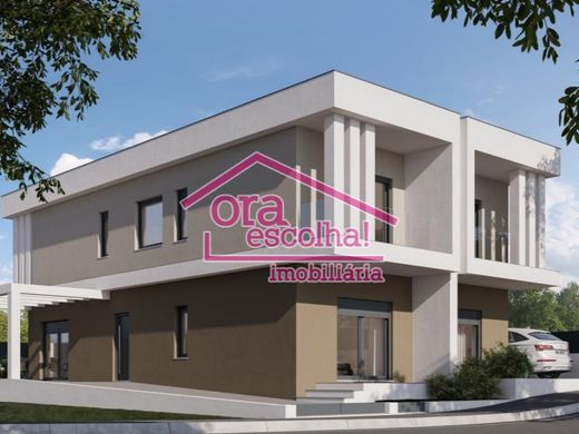 Luxury House for sale in Seixal, 425 000 €, Photo 2