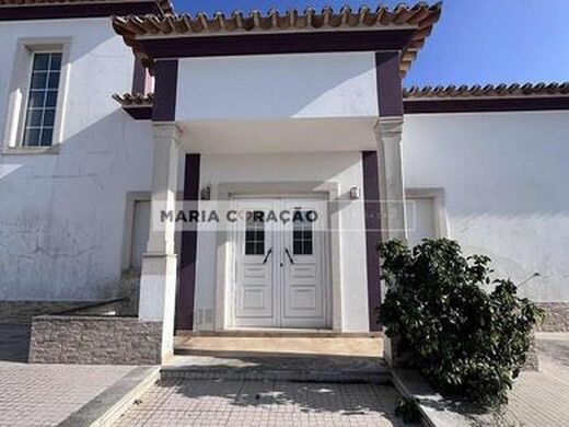 Luxury House for sale in Azambuja, 450 000 €, Photo 2