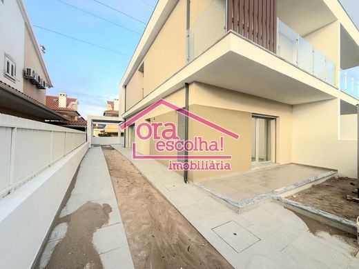 Luxury House for sale in Seixal, 425 000 €, Photo 3