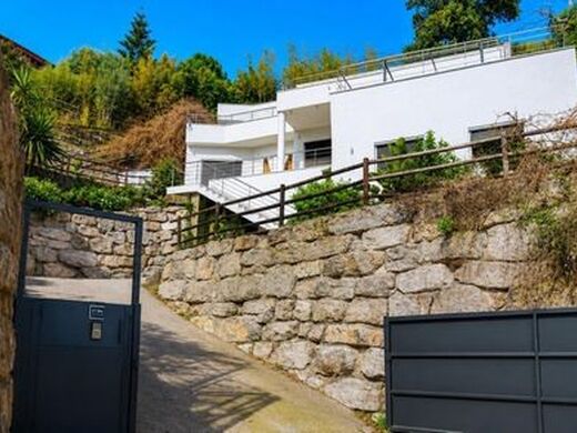 Maison de luxe à vendre à Barcelona, 750 000 €, Photo 4