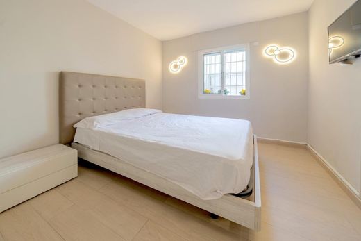 Maison de luxe à vendre à Marbella, 900 000 €, Photo 4