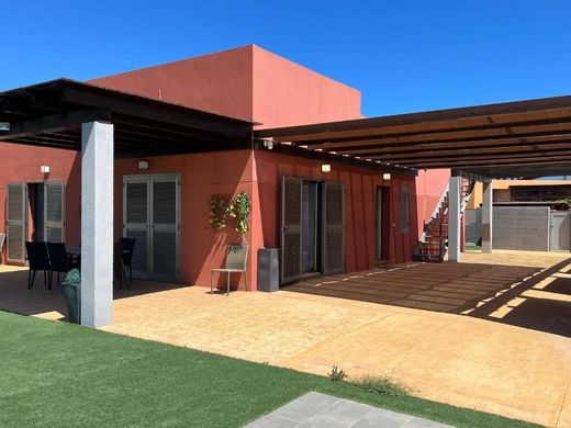 Maison de luxe à vendre à Antigua, 850 000 €, Photo 5