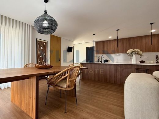 Maison de luxe à vendre à Trofa, 750 000 €, Photo 2