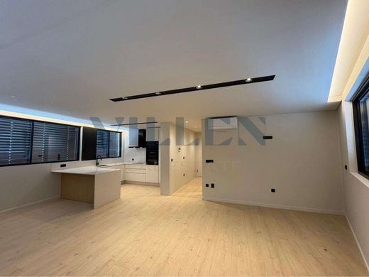 Luxury Apartment for sale in Gondomar, 620 000 €, Photo 2