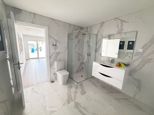 Maison de luxe à vendre à Seixal, 640 000 €, Photo 4