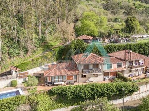 Maison de luxe à vendre à Oviedo, 750 000 €, Photo 6