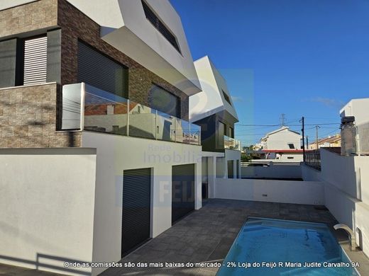Maison de luxe à vendre à Seixal, 592 000 €, Photo 2