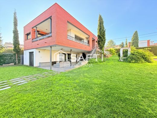Maison de luxe à vendre à Piera, 530 000 €, Photo 2