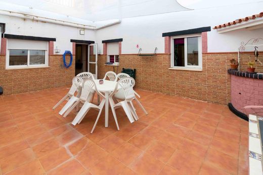 Maison de luxe à vendre à Badajoz, 410 000 €, Photo 2