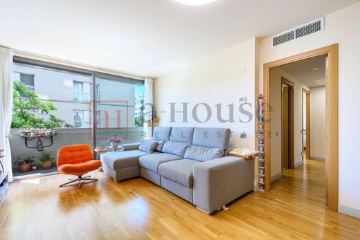 Appartement de luxe à vendre à Barcelona, 560 000 €, Photo 3