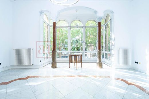 Appartement de luxe à vendre à Barcelona, 1 200 000 €, Photo 4
