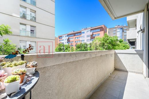 Appartement de luxe à vendre à Barcelona, 560 000 €, Photo 7