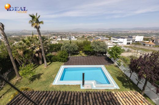 Maison de luxe à vendre à Zubia, 606 000 €, Photo 2