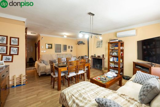 Maison de luxe à vendre à Peligros, 420 000 €, Photo 5