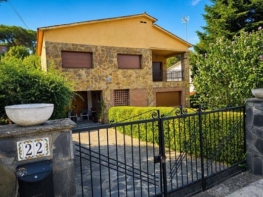 Luxury House for sale in Sant Antoni de Vilamajor, 430 000 €, Photo 1